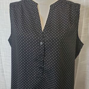 Pretty Black Polka Dot Sleeveless Button Top womens size XL Casual Blouse